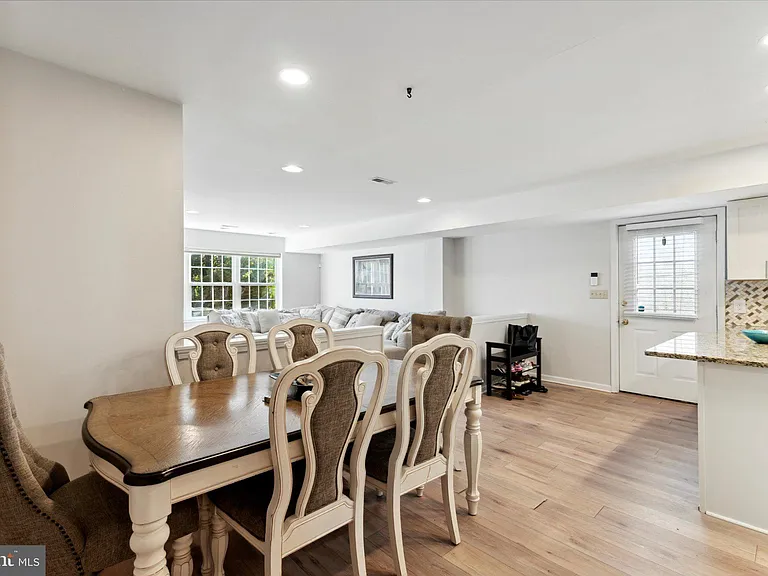 535 Gerhard St #1 — Photo 7