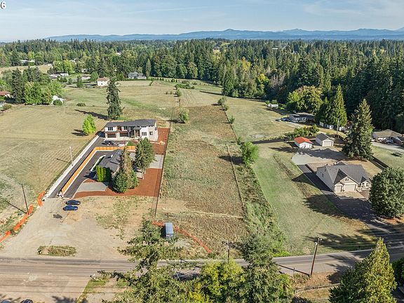 3rd image of 3106 NE 179th St