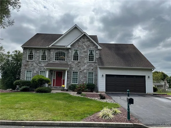 400 Ridge Ln, Nazareth, PA 18064