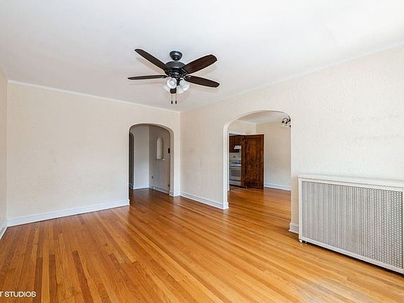 5th image of 6881 N Overhill Ave #1