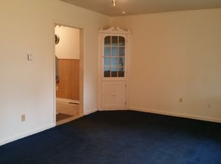 596 Henry Ave, Warminster, PA 18974