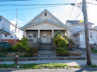 30 Ellington St, Staten Island, NY 10304