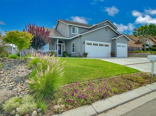 1125 Wild Oak Dr, Hollister, CA