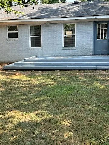 1525 Melrose Dr — Photo 14