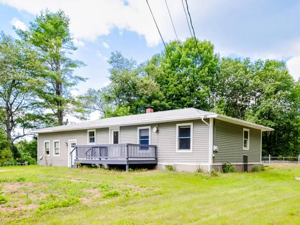 22 Starks Road, New Sharon, ME 04955