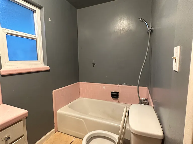 330 Sycamore Ave — Photo 4