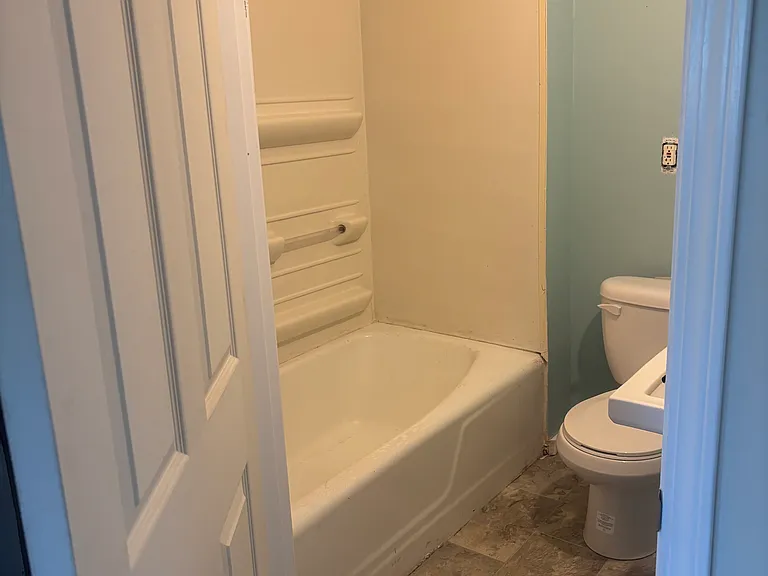 429 8th St SW — Photo 3