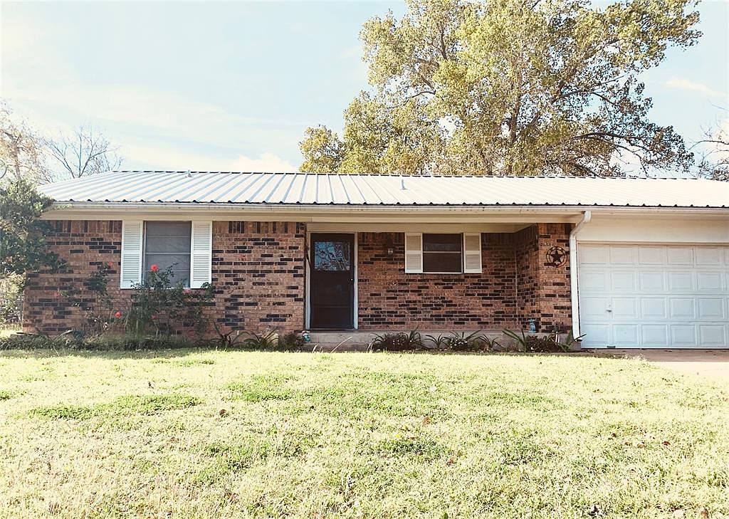 1230 N Kight St Stephenville Tx 76401 Zillow