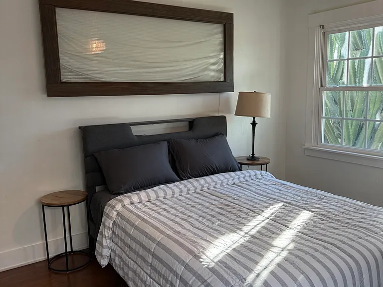 6254 Agnes Ave — Photo 36
