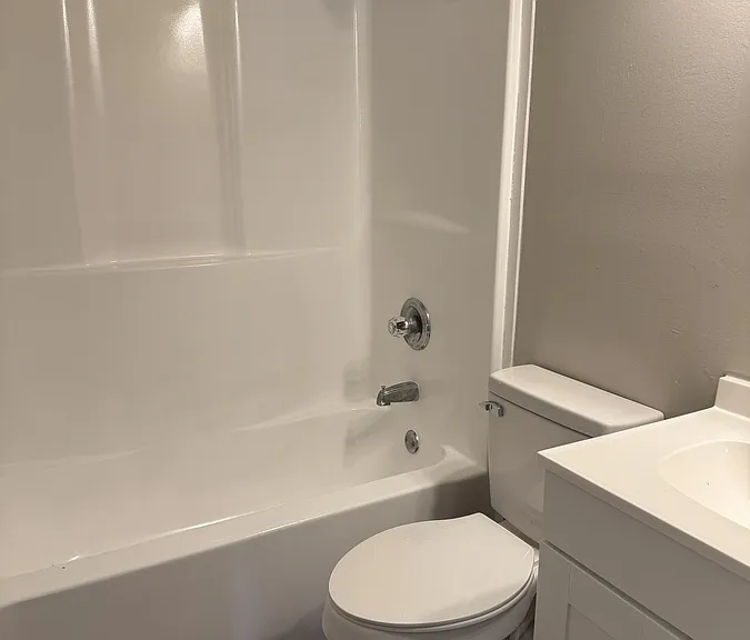 1018 Nancy Ln SE — Photo 11
