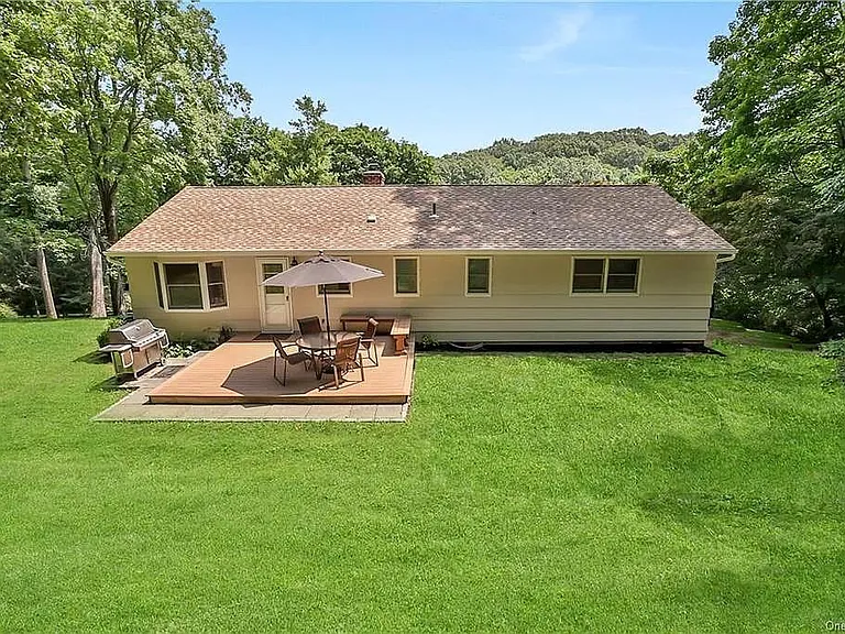 Back Yard (lawn care included)
