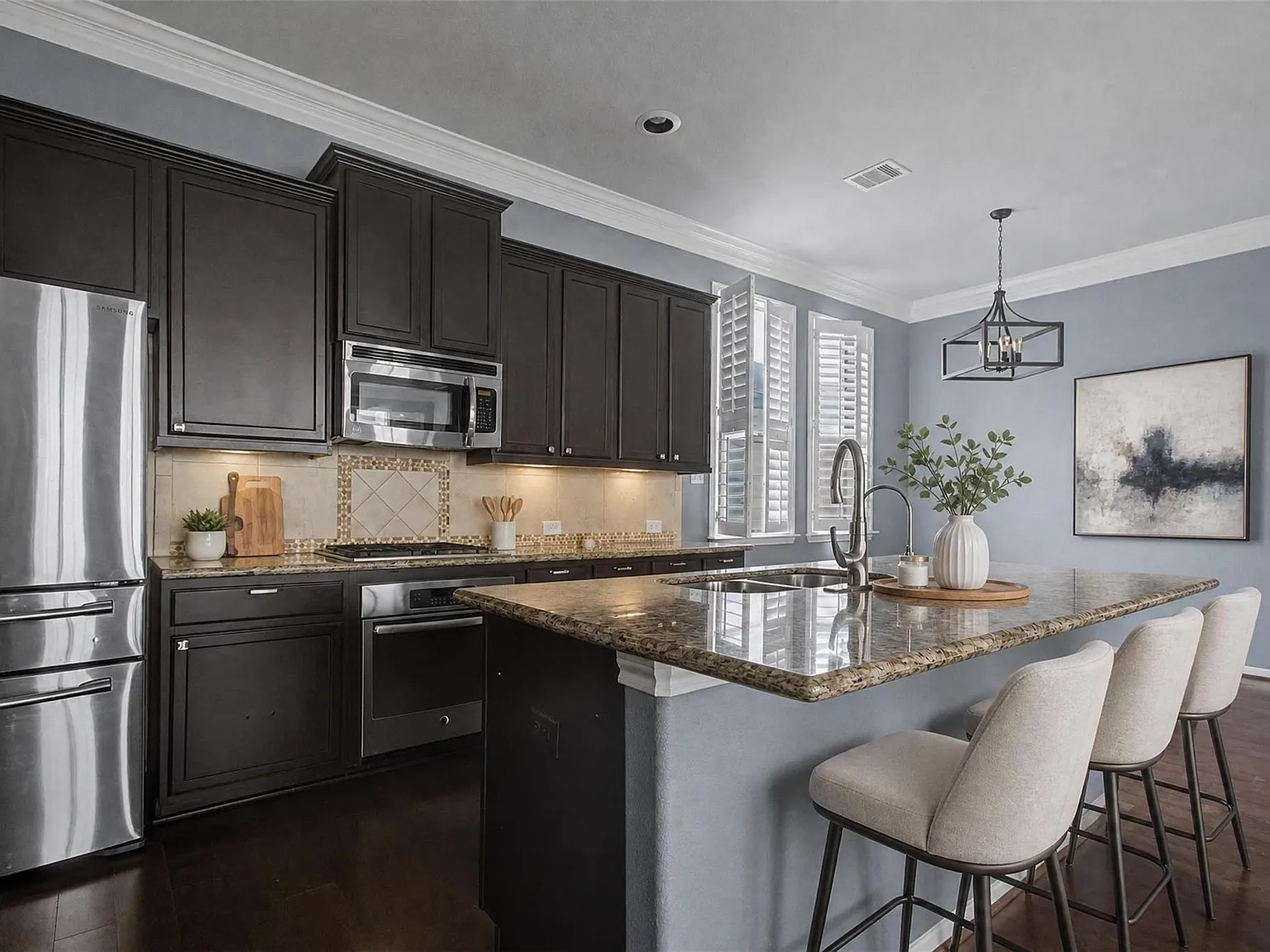 3 bed, 3.5 bath, 1962 sqft, $2,650 — Photo 3