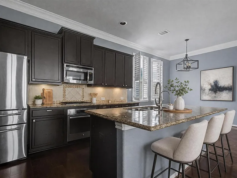 6363 Fairdale Ln #H — Photo 12