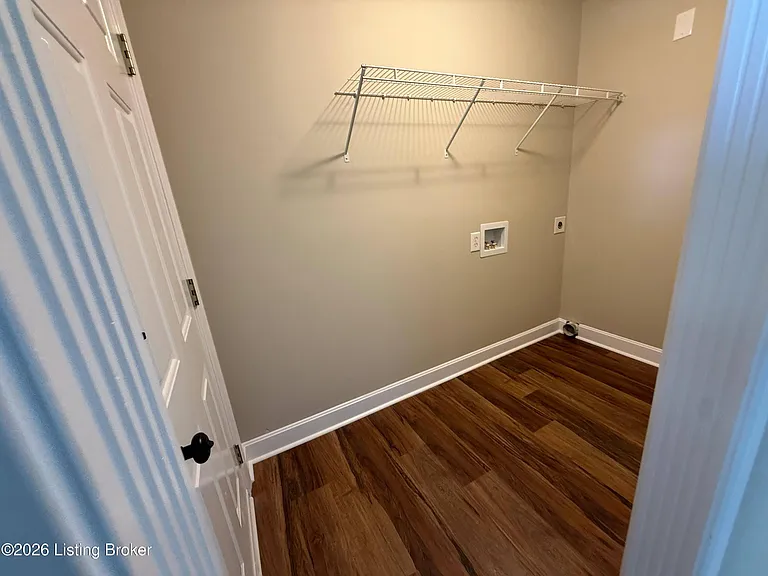 9607 Brooks Bend Rd — Photo 17