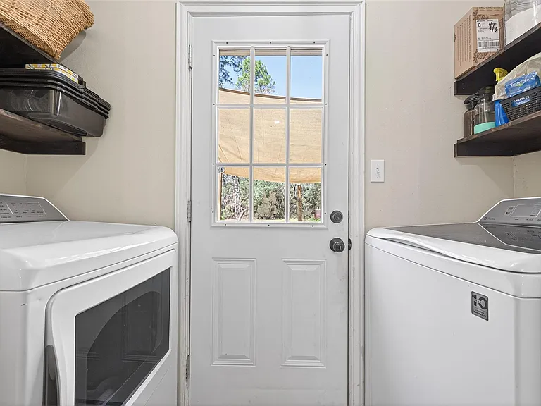 10391 Royal Magnolia Dr — Photo 8