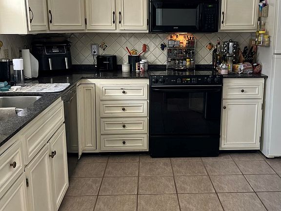 2nd image of 308 Central Ave