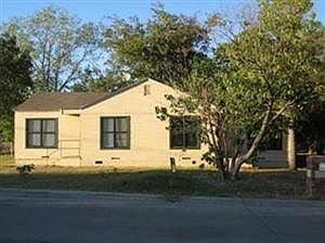 2nd image of 701 SE 16th St Unit A