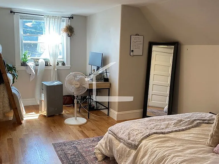 125 Brooks St #2A — Photo 3