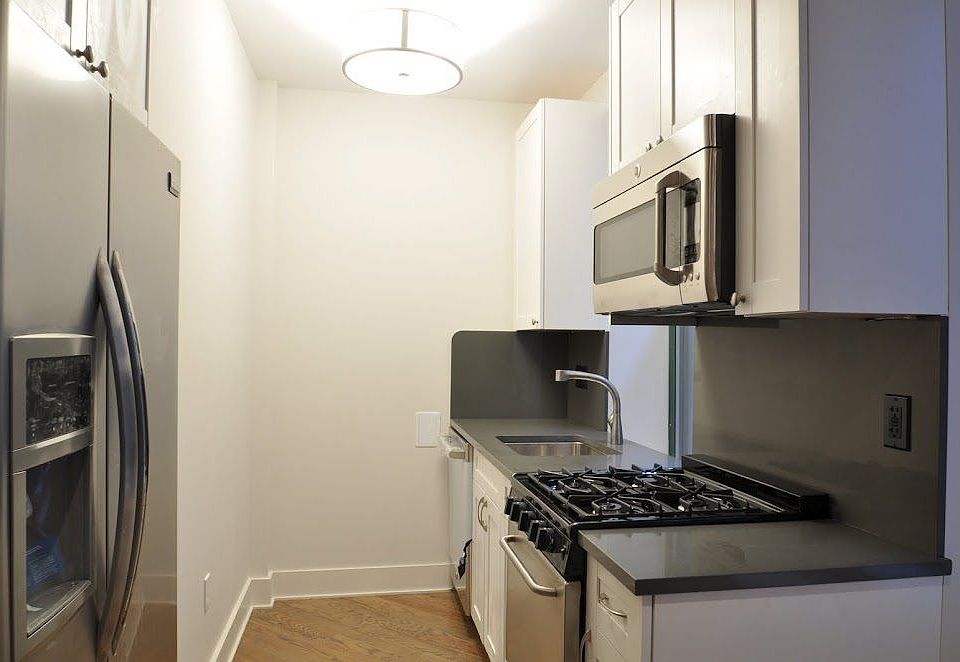 1st image of 226 E 70th St APT 6C