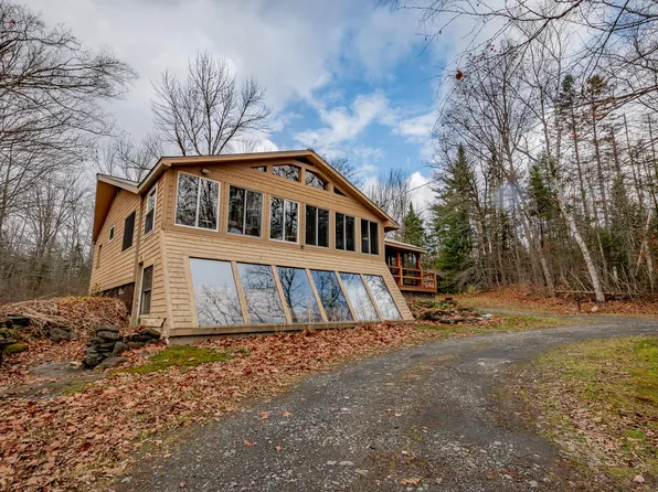 328 Range Road, Atkinson, ME 04426