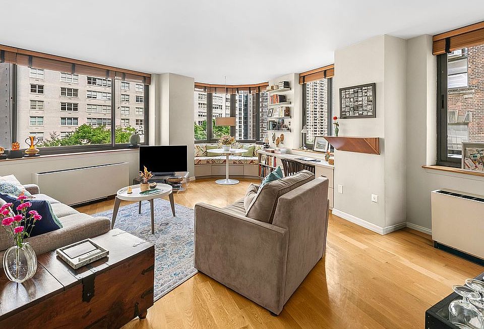 1st image of 2000 Broadway APT 7J