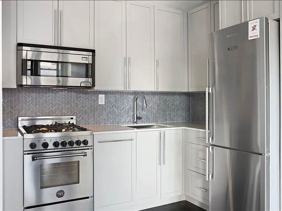 1st image of 1419 8th Ave APT D