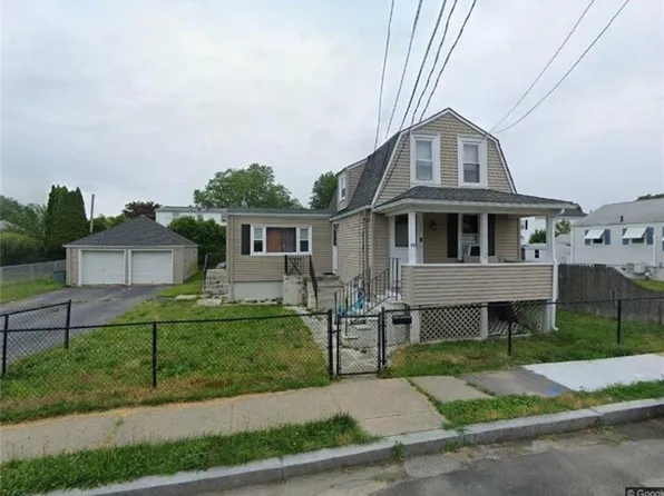 79 Follett St, East Providence, RI 02914