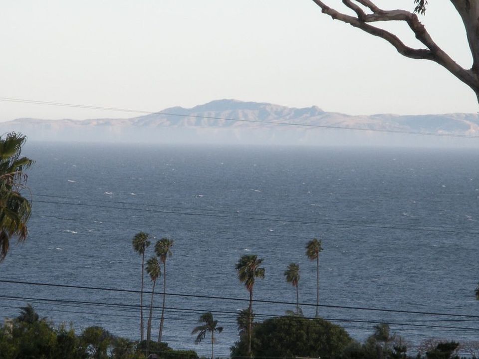 1st image of 1307 Cliff Dr