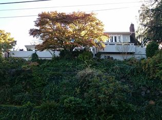 2109 E Crescent Dr, Seattle, WA 98112