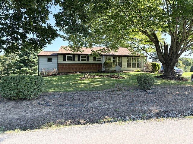1st image of 315 Stoughton Rd
