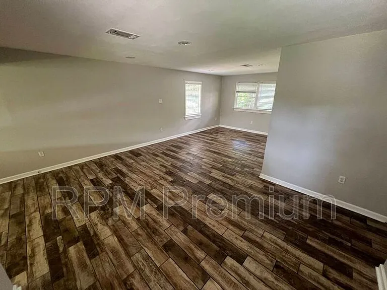3337 Coolidge St — Photo 5