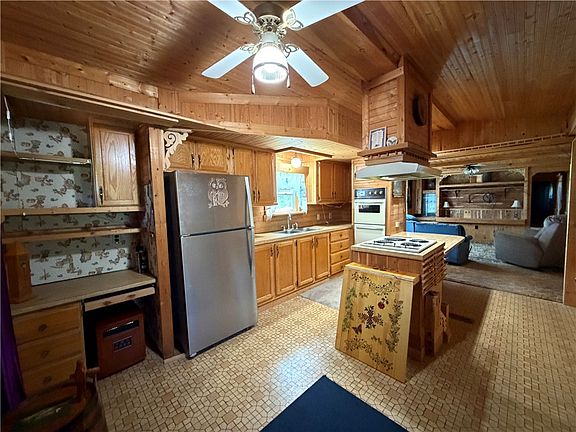 2nd image of 2431 County Road 17