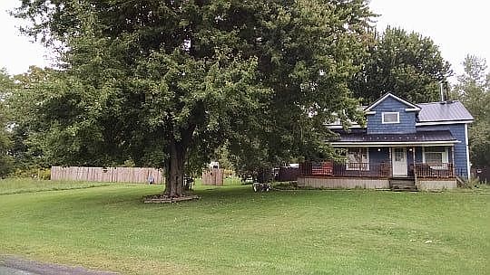 2nd image of 4833 Angevine Rd
