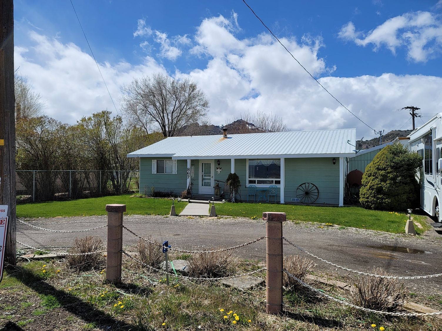 876 Main St, Cedarville, CA 96104 Zillow