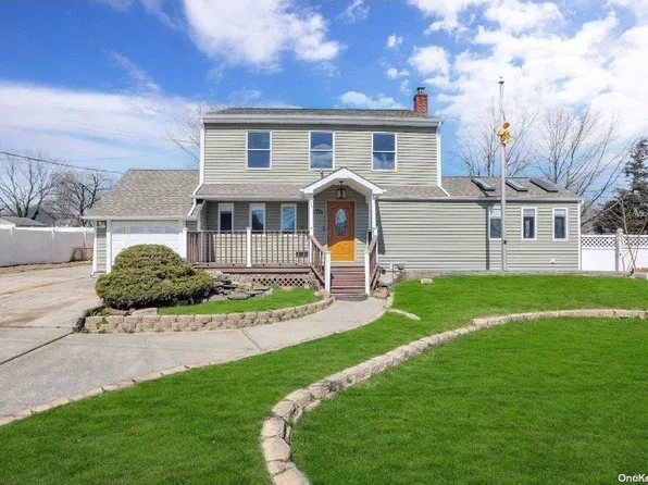 445 Irving Street, Central Islip, NY 11722