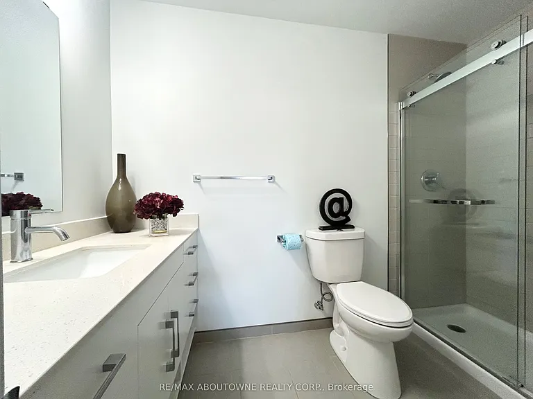 460B Belmont Ave W #603 — Photo 12
