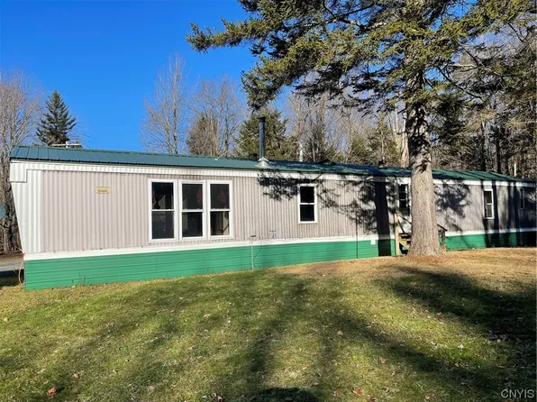 193 County Route 15, Lacona, NY 13083