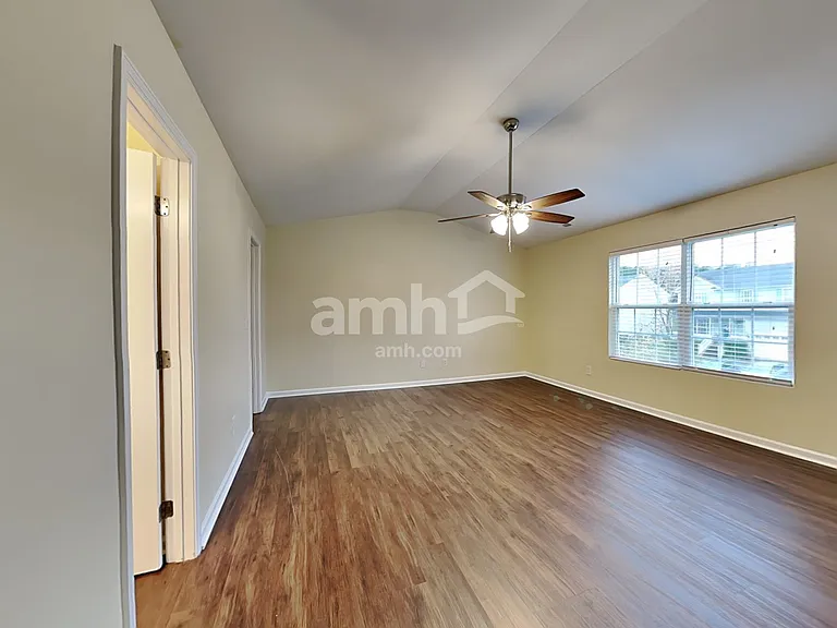 3012 Cardinal Lake Dr — Photo 13