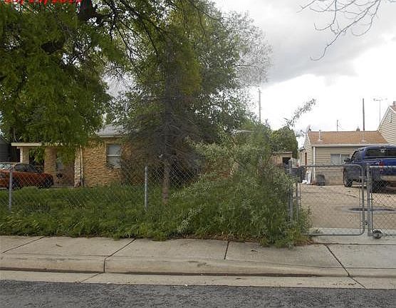 4th image of 1308 S Stewart St