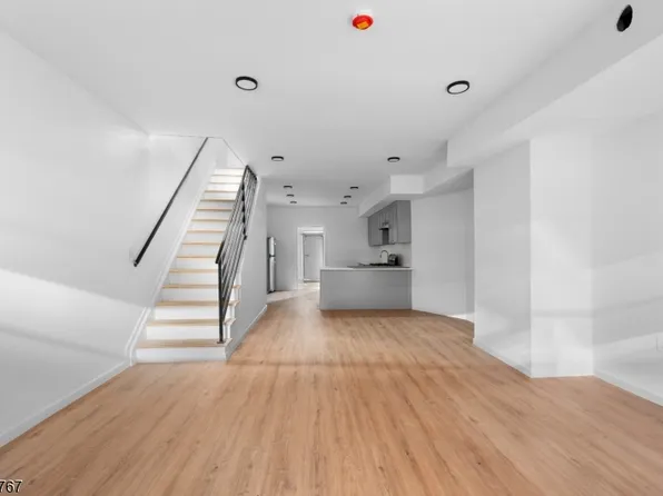 43 Cortland St, Newark City, NJ 07105