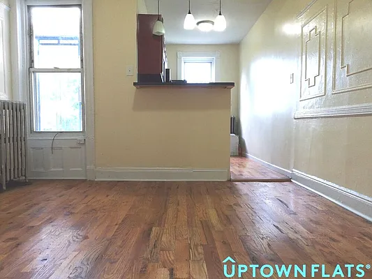 Rented by Uptown Flats LLC | media 9