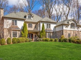 75 Crestview Dr, Bernardsville, NJ 07924
