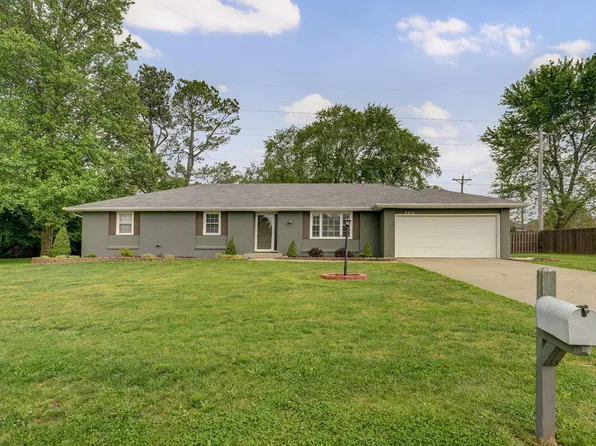4415 S Glenn Avenue, Springfield, MO 65810