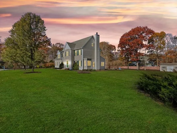 544 Estherbrook Ave, Dighton, MA 02715