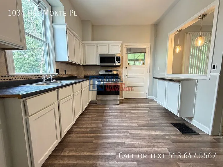 1034 Del Monte Pl — Photo 2