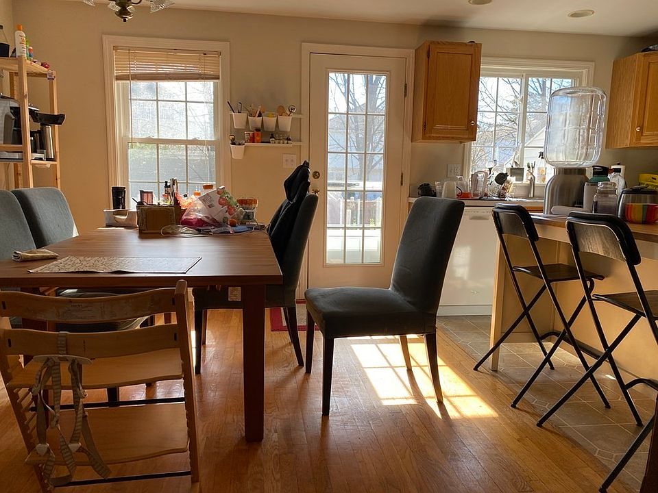 2nd image of 8 French St #8