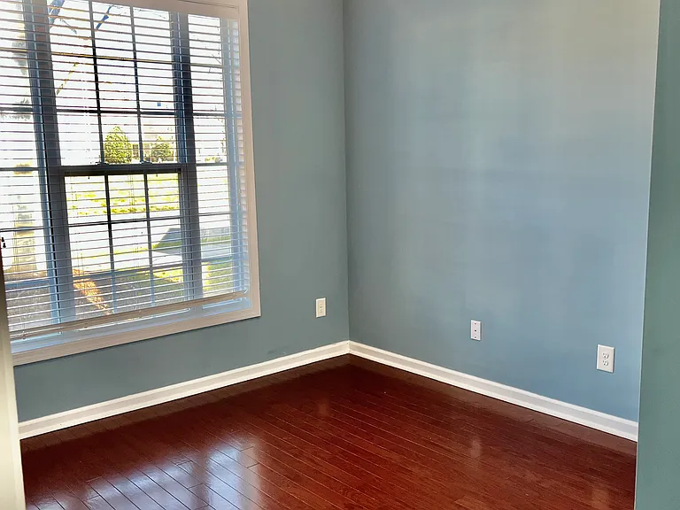 1109 Somers Dr — Photo 9