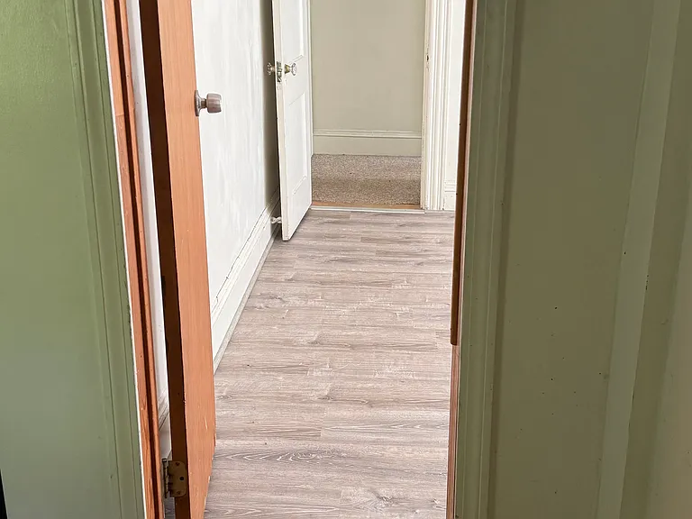 83 California Ave #2R — Photo 7