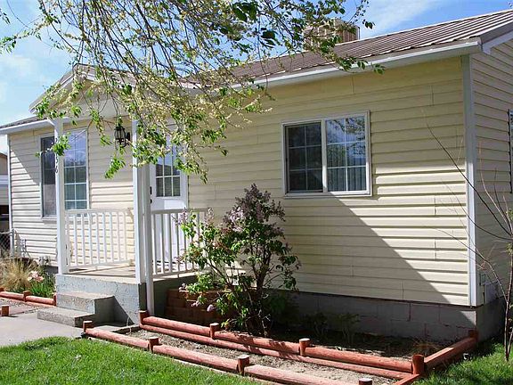 3rd image of 2856 Hill Ave