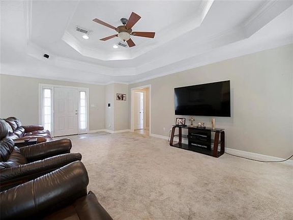 4th image of 2741 Sara Jane Dr